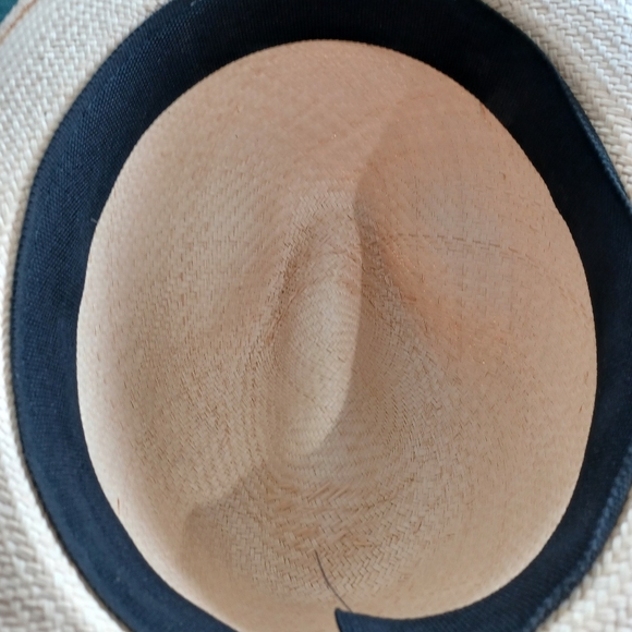 Trilby Style Hat Straw Fedora with Black Band Vacay Trends - Picture 10 of 10